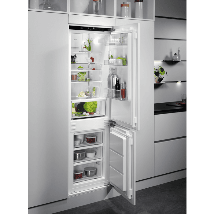 7000 GREENZONE | EINBAU-KÜHL-GEFRIERKOMBINATION